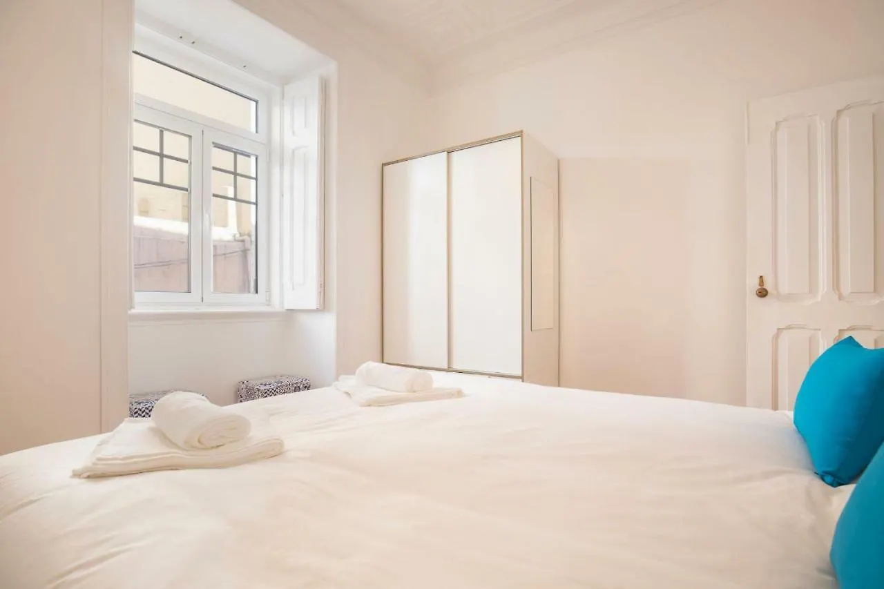 Lovelystay - Peaceful Living - Heart Of The City Lisbona