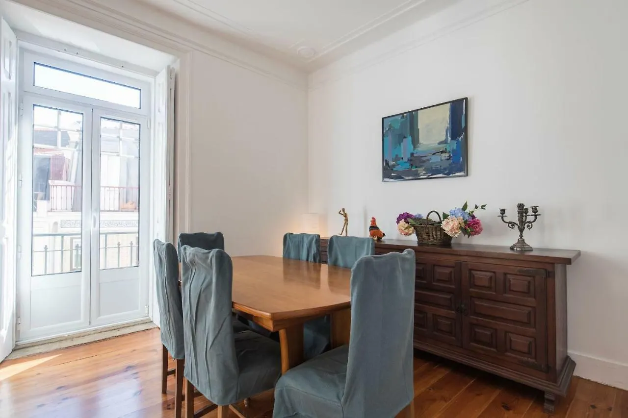 Lovelystay - Peaceful Living - Heart Of The City Lisbona 0*,