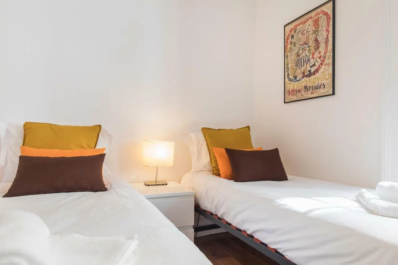 Appartamento Lovelystay - Peaceful Living - Heart Of The City Lisbona