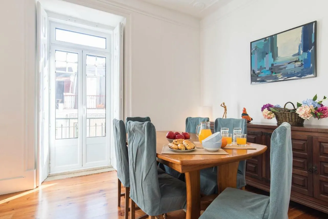 Appartamento Lovelystay - Peaceful Living - Heart Of The City Lisbona